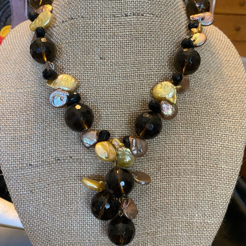 Baroque pearl necklace with smoky quartz faceted beads